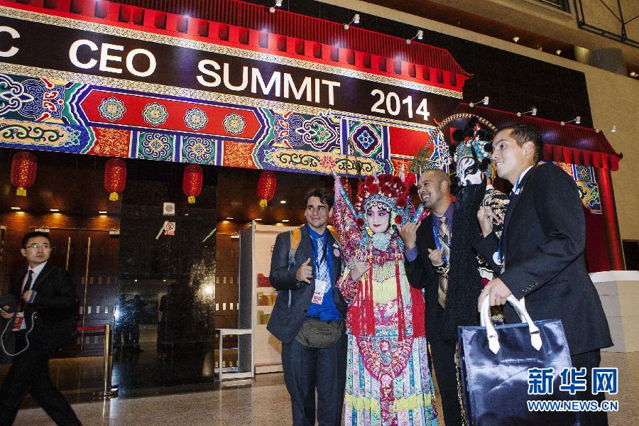 ��y�_�M�z����