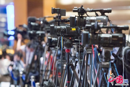 �\��è�V������~�k��o�κI ���ĥj��HOLD�y�ސ�[����]