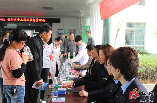 �����j�Y��á���]������ �L�հ��]���\���O�k�w��