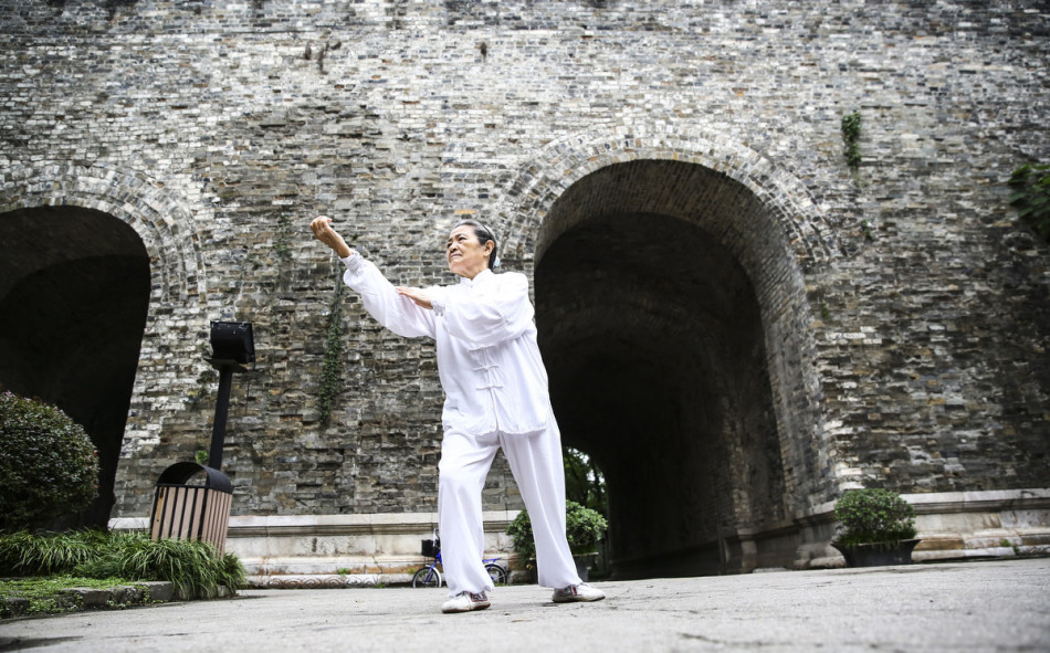 �h�y�y�ӷ|�E�饫���گ�����