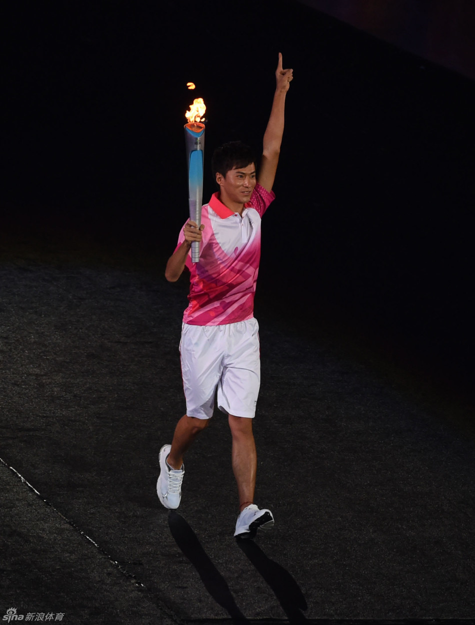 �h�y�y�ӷ|�}�@�D