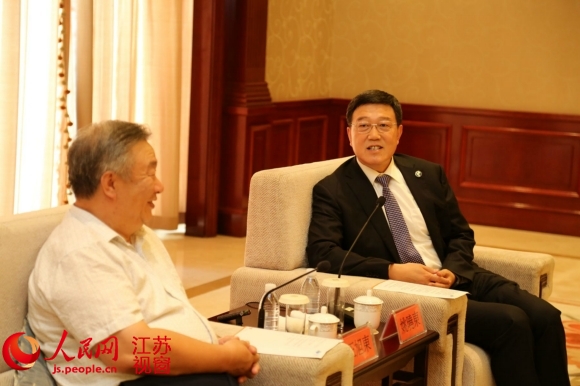 ���ߪF:�H���򶥭��ӳZ��a�^���y�K���ħ�H