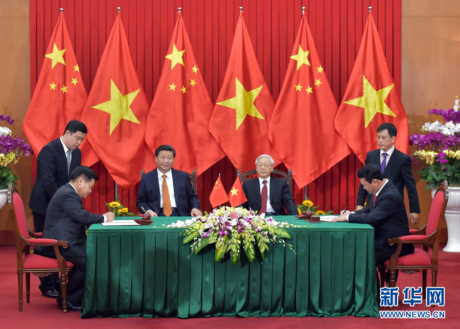 �����������椤������~������������Z�Y��������Y�U�p