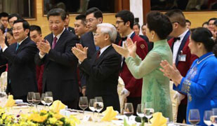 �������Q�^�{�D�|�u���椤������~�����Q���hä���h�u�i�ɩӓ�����o�Y�w���䲣