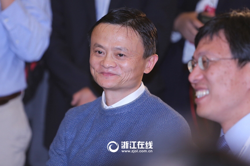 �Q������:�p�|����