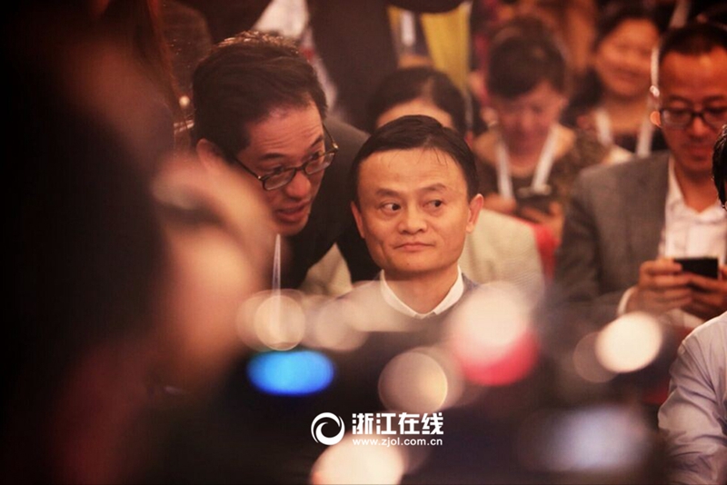 �Q������:�p�|����