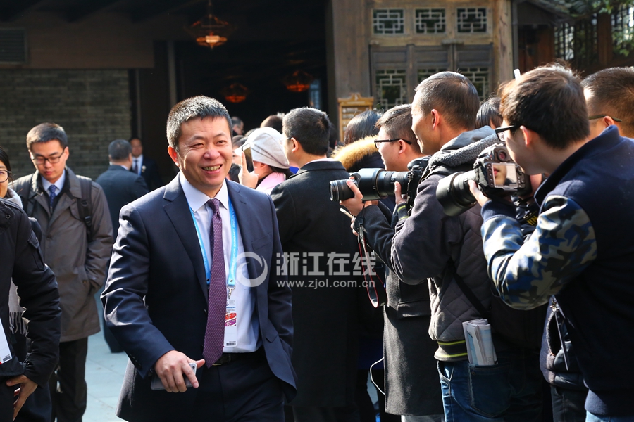 �d�������I���|�}�@�D�ו� �j��f���j���