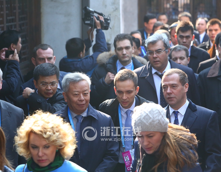 �d�������I���|�}�@�D�ו� �j��f���j���