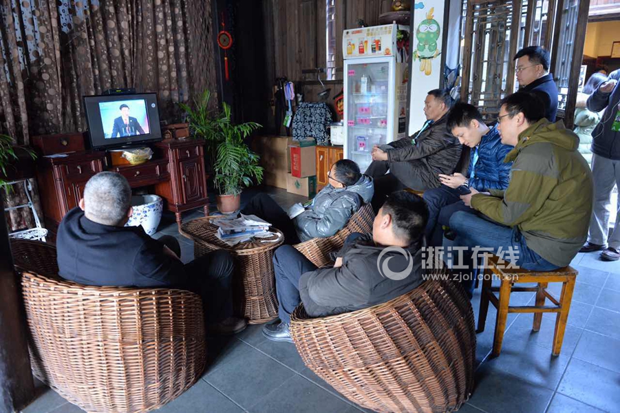 ���ʖE�d�������I���|�ޕh���Ԫ`