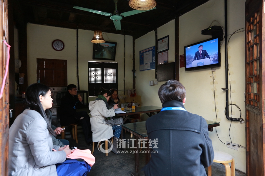 ���ʖE�d�������I���|�ޕh���Ԫ`