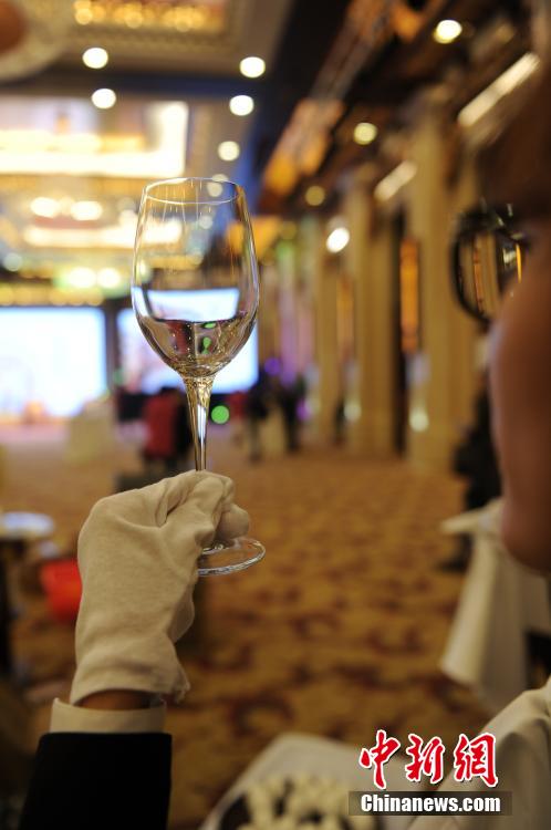 �������E�d�������I���|�Ȳ� �����K���Y򵣴