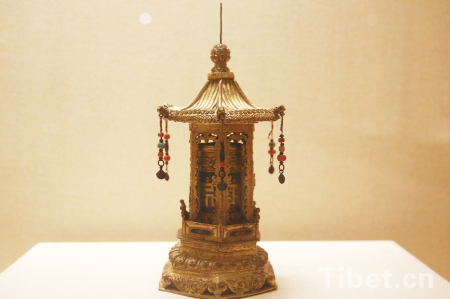 �������d�F��ȔH���}