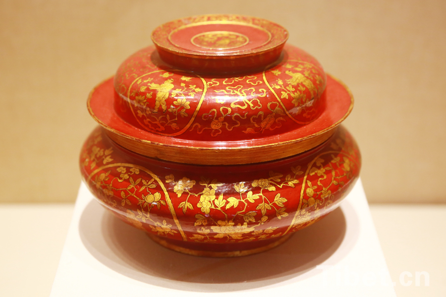 �������d�F��ȔH���}