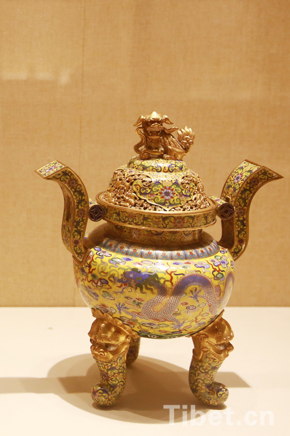 �������d�F��ȔH���}