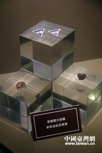 �w�h����