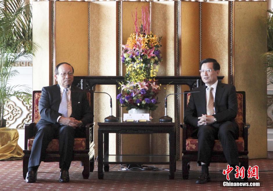 �o�w���e���~�j�B���� �|���I��o�w���J�r��