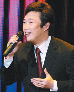 ���˷������}�ڥ� �O�ɲM�J�D���o��200��