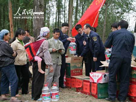 �ʐ����镶�����V��