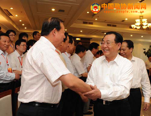 h瓣捌徹c洏垓{雱瞿[岩甈y會某24日I堵龍o弊螻k鐳市羭︽鄐璊丰〃{獀局委zh瓣現飫h席_g|席會某捅q杠 張柳 尼