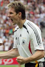 �d���U-���c�j�}���̯������Kä�������s�^�����ٕ�