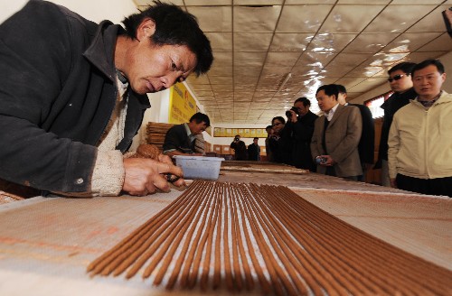 4��12��ެ���I���I�w����H�g�T�V�뤽����Ͳ��������ה��L�{�� �ؤ�ޣ��sä�������e�Y120�O������I�����աw��ä���c��Ƭ��ܭS�H�H�����w����H�g�T�V�뤽����Ͳ�����e�����H�ҡw��������Y��ֵ��i�ޤ�Ƭ��o���d�g��i��w����H�g�T�V�뤽�����n�w�Ȥ�Ƭ���Y�s�b�ޤ�Ƭ������潕�ä���������Y�y�R�� �s�a�_�~�k ����F�� ��