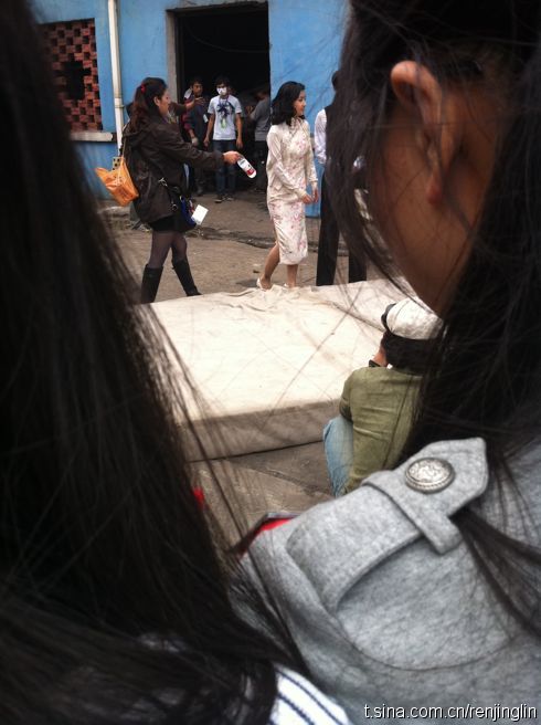 �����Y�o���h�͖R�p�d�s�K�L�KSelina�G�y(��)