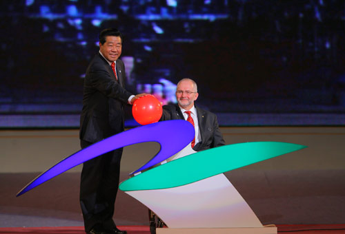 ���y�R�ӷ|�W�p�X�Ҩ{�w�@�ʹj�u�饬 ���l�ѭ��K�n�~��