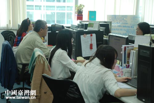 9月11日下午，2014年(第六屆)兩岸互聯網發展論壇大陸嘉賓到今日新聞網參訪。