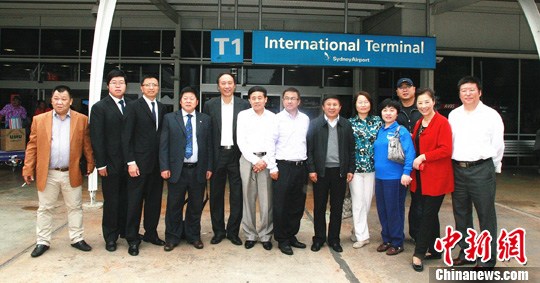 “文化中國·四海同春”藝術團抵達悉尼