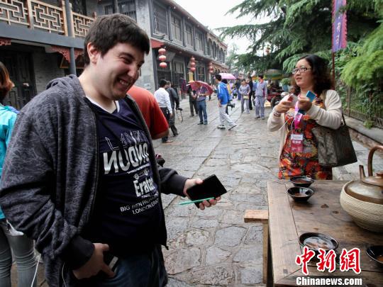 山東青州活態非遺展示街見聞:民間老藝人本色演繹 山東青州活態非遺展示街見聞:民間老藝人本色演繹