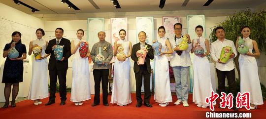 臺灣法藍瓷北京辦展“紅樓夢”十二金釵係列吸睛