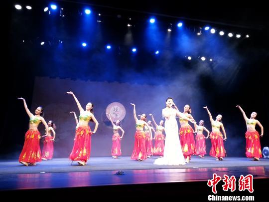 “八桂鄉音”唱響臺北展濃鬱廣西風情（圖）