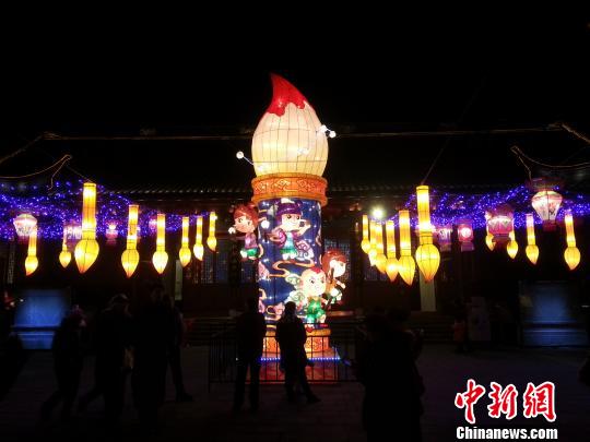 南京秦淮燈會亮燈臺灣三羊開泰彩燈點亮秦淮河畔