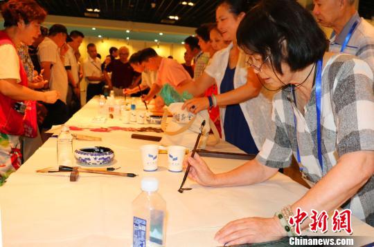 中華慈孝文化書畫展開幕百余件浙臺藝術瑰寶弘慈揚孝