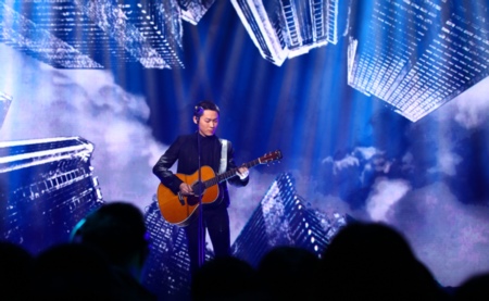 梁博登央視羊年網絡春晚 用音樂傳遞正能量