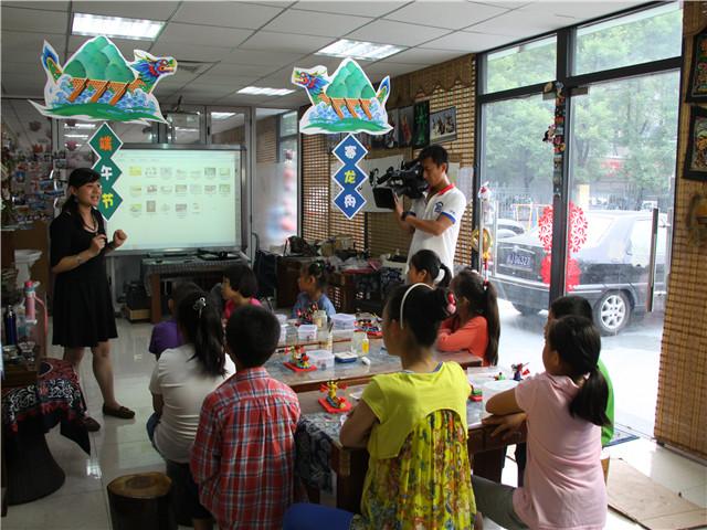 北京豐臺少年宮舉辦“賽龍舟鬧端午”面塑制作比賽