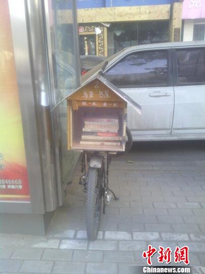 鄭州“鳥巢書屋”低調運行 月流轉圖書僅18本