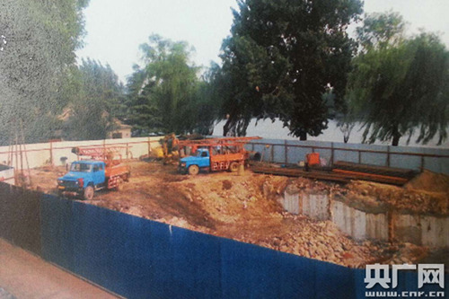 北京一挂牌保護院落私挖地下室多次舉報無人過問