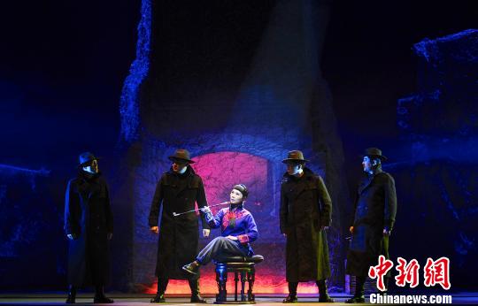 充盈東北味沈陽北市場抗日故事話劇《開爐》公演