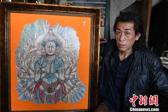 甘肅藝人牆皮“復制”敦煌壁畫 “移入”尋常百姓家