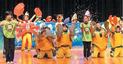 臺灣小學生飆戲海底世界搬上舞臺（圖）
