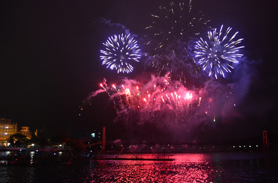 桃園燈會登場水舞光雕映龍潭(圖)