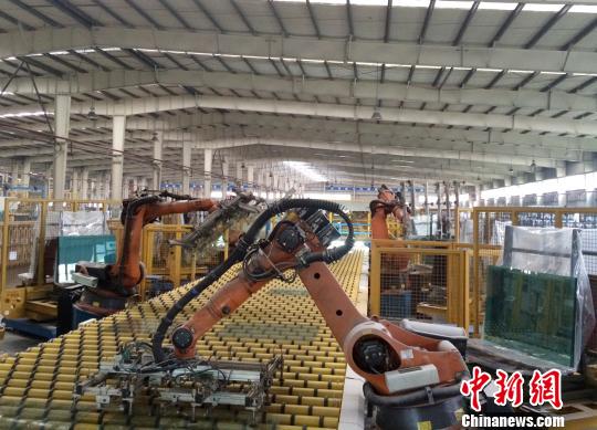 重慶力建西南最大玻璃生產基地環保節能受關注