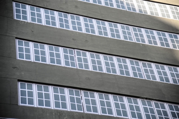 這是幹啥？沈陽“畫”出一幢13層大樓