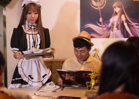 聖鬥士主題餐廳亮相北京 女仆雅典娜為您服務（圖）