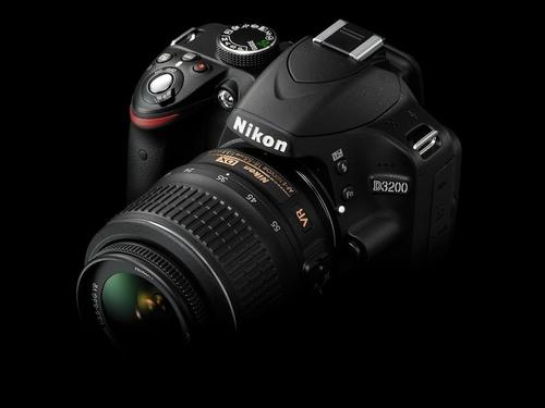 不到3000 高像素單反尼康D3200僅2900元