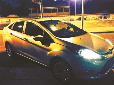 私家車簽協議變出租車 軟件攬客合法性遭質疑 私家車簽協議變出租車 軟件攬客合法性遭質疑