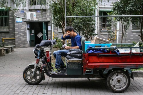 快遞小哥雙十一貨物被盜損萬余元 2月白幹