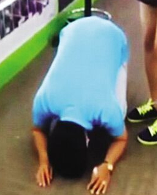 越南工人新加坡被騙下跪痛哭 每月僅795元工資買iphone6手機只為討女友歡心 越南工人新加坡被騙下跪痛哭 每月僅795元工資買iphone6手機只為討女友歡心