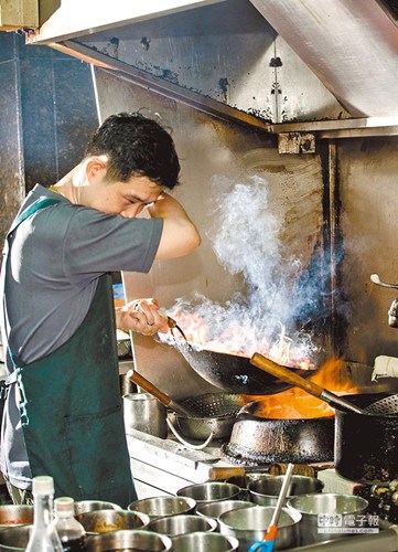 臺灣首例：廚師患肺腺癌屬于職業病